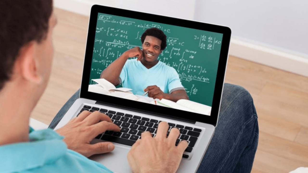 15 Benefits of Distance Learning for Students, Parents, and Teachers - HKMLC Smart Board