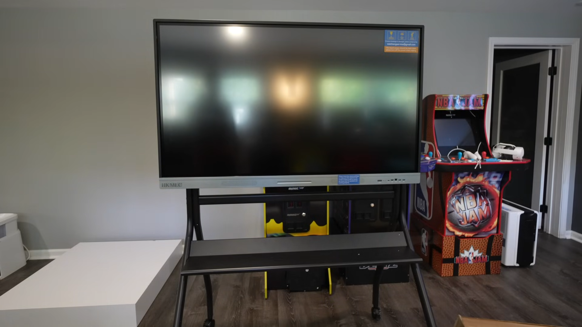 HKMLC Smart Whiteboard Review: Opening a New Era of Smart Interaction