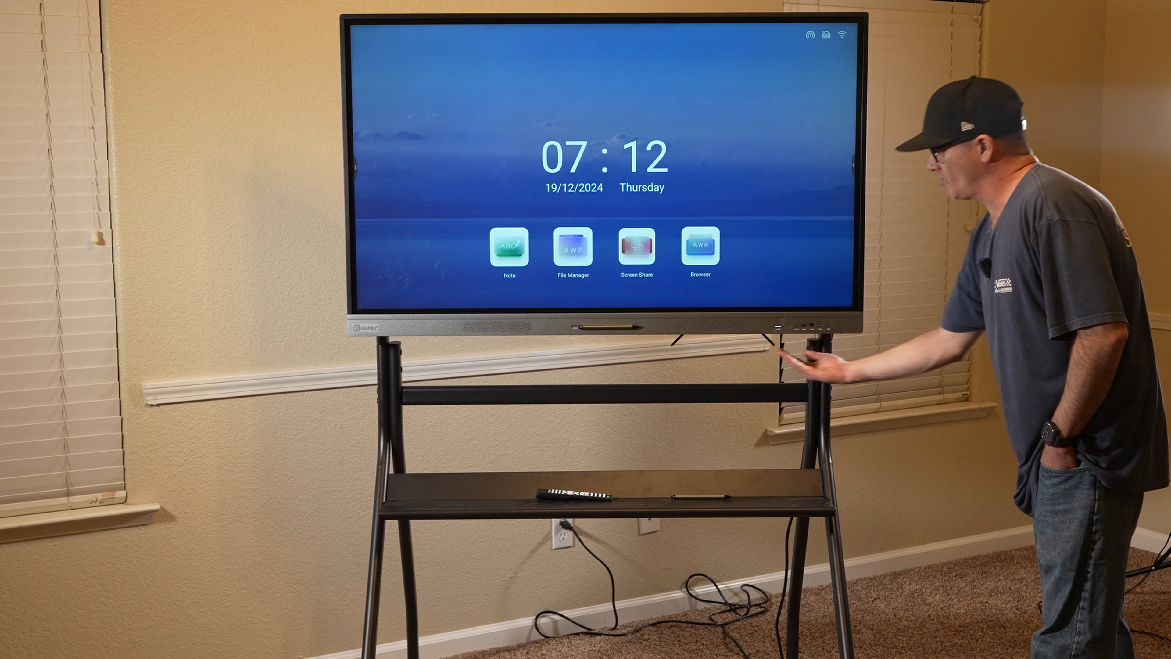 HKMLC Smart Board To Computer Connection | HKMLC Smart Board Setup